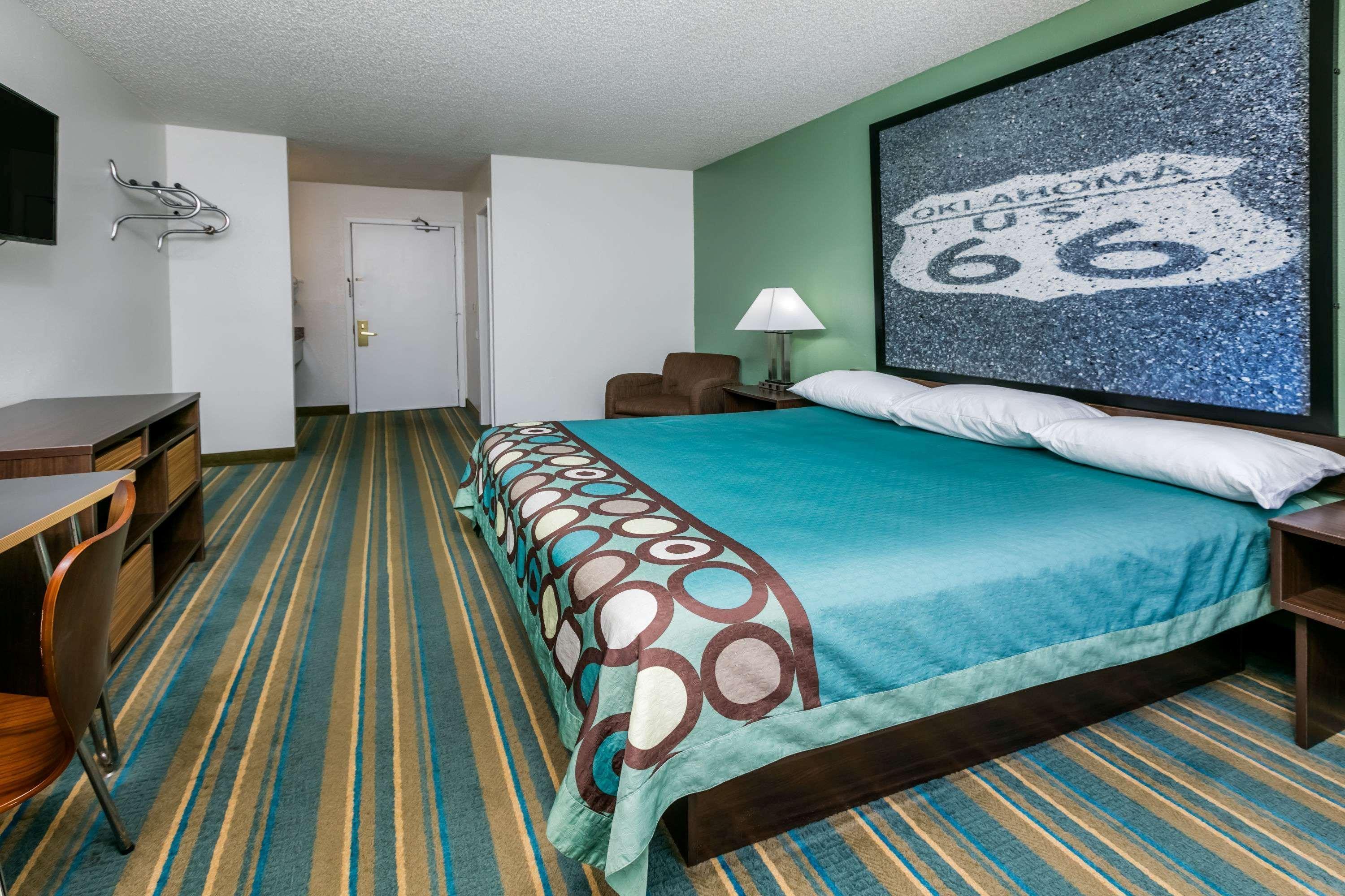 Super 8 By Wyndham Sapulpa/Tulsa Area Motel Glenpool Exterior photo